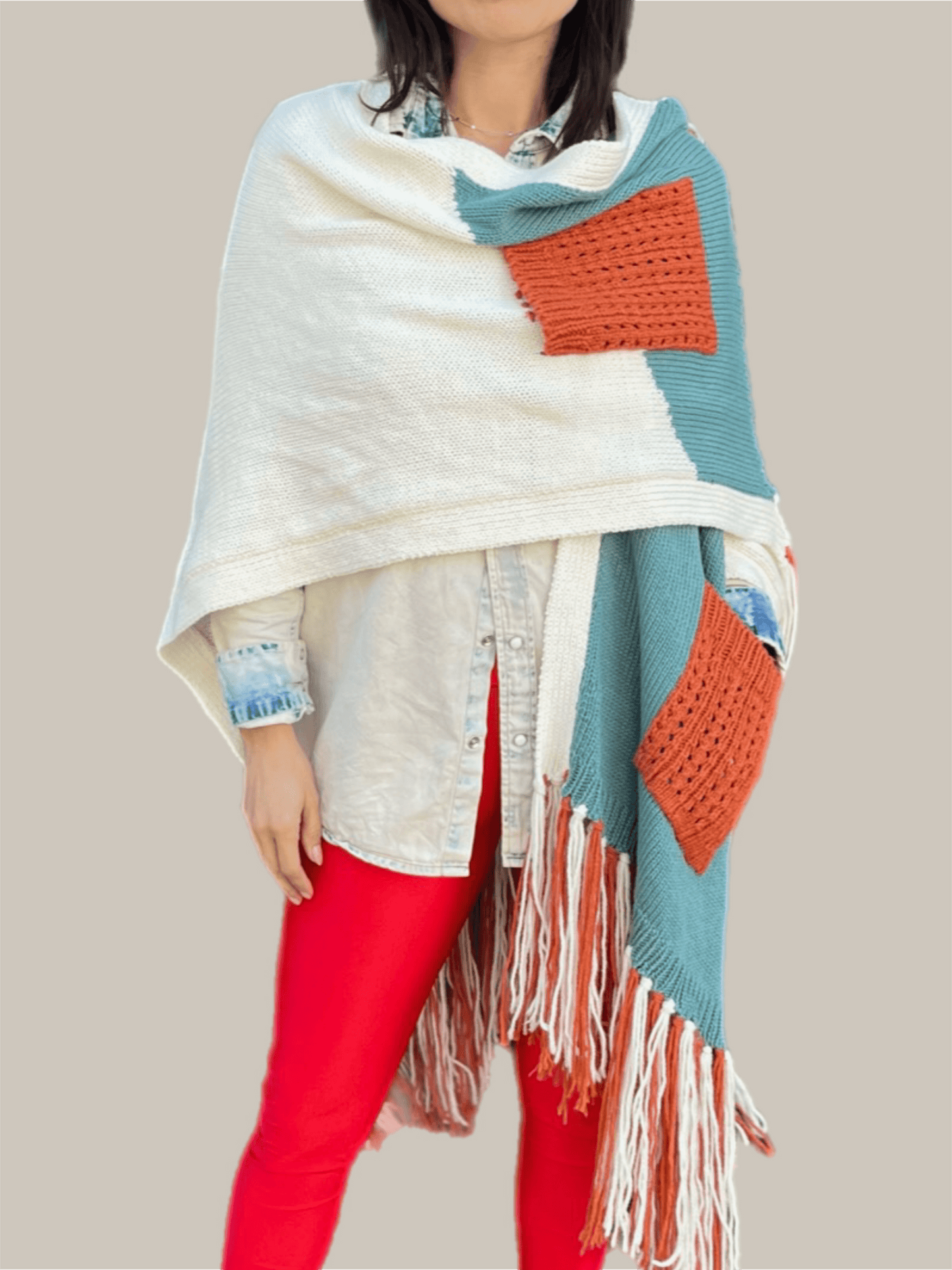 PONCHO CARO CRIADO