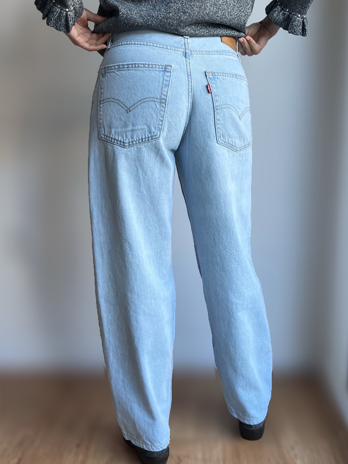 JEAN LEVIS