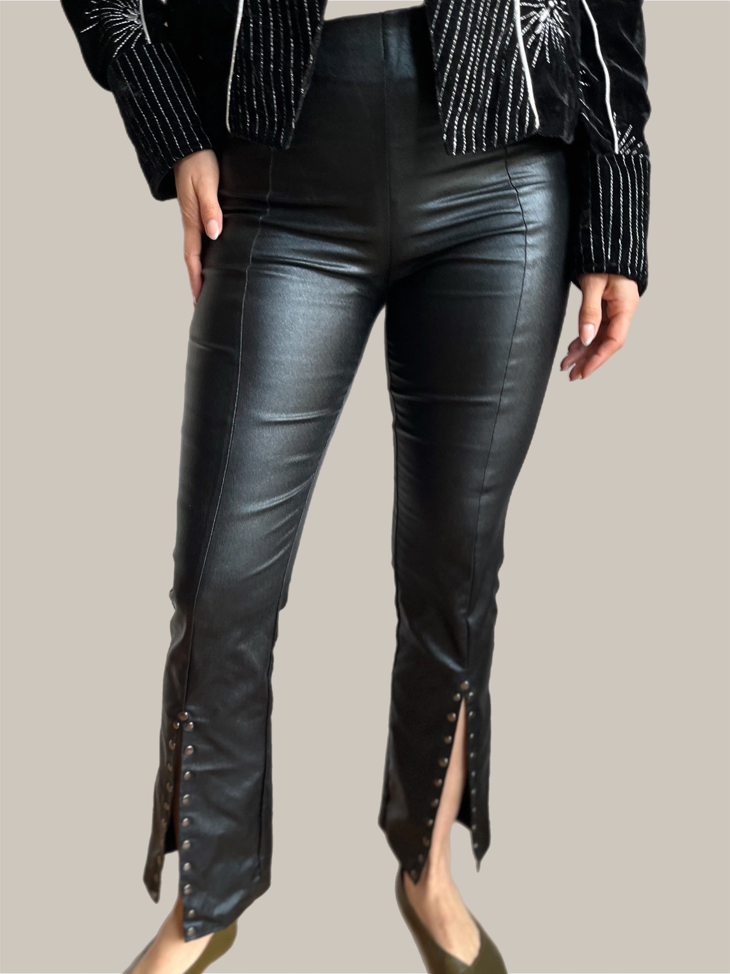 PANTALÓN CUERINA BONA