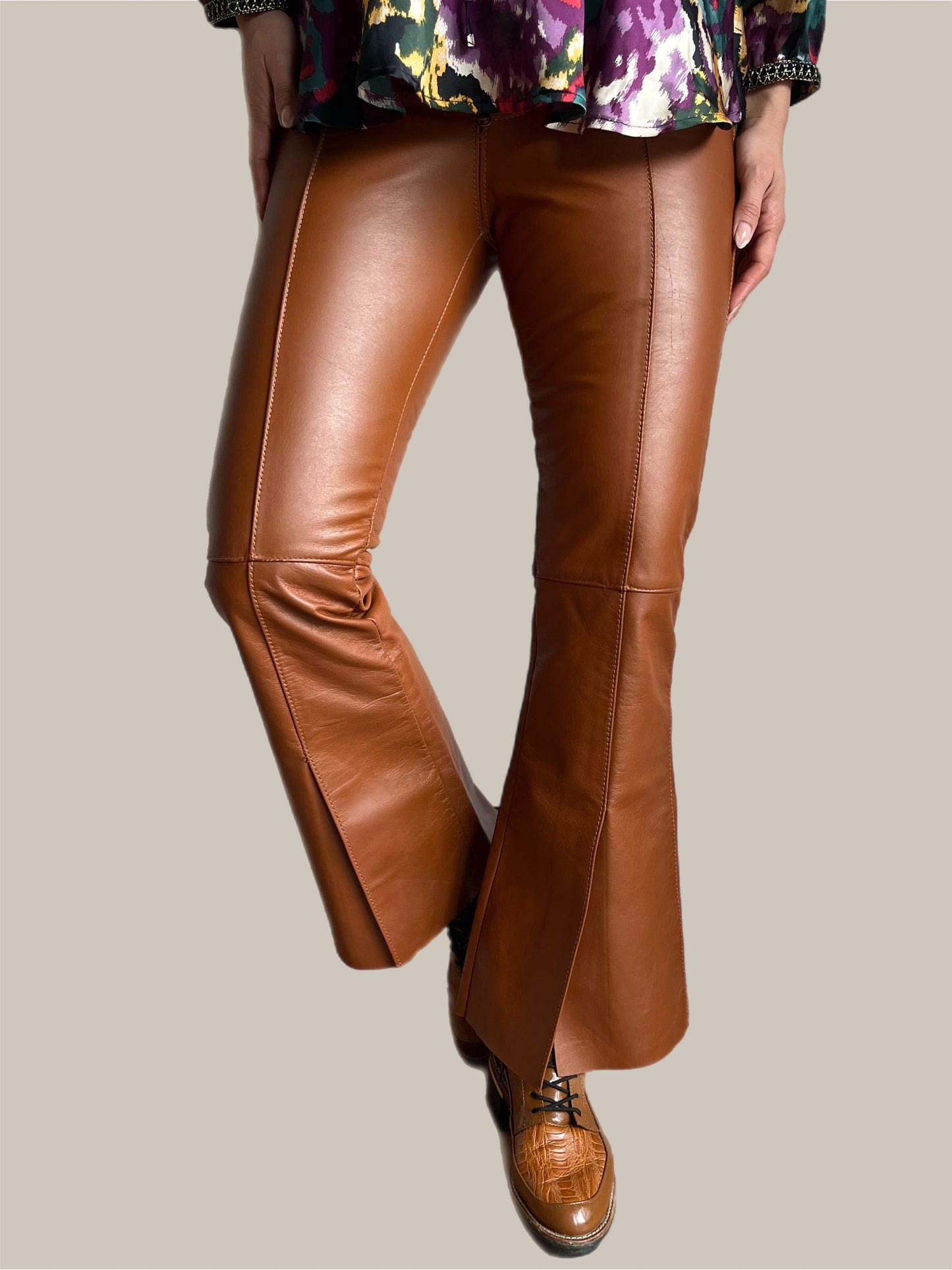PANTALÓN CUERO CARO CRIADO